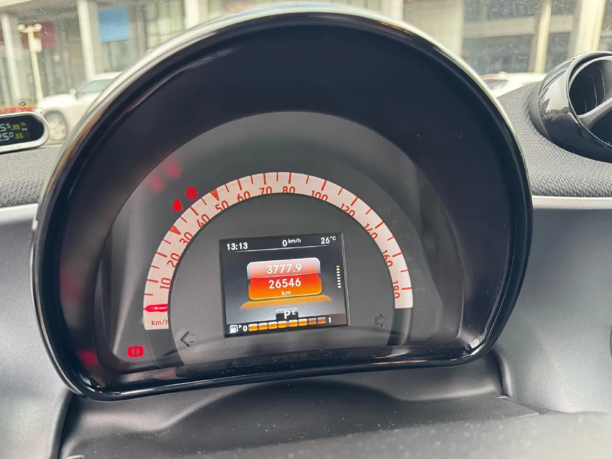 2019 Smart smart fortwo 0.9T 90HP L3 6DCT,autocango,china used car exporter,china ev exporter,chinese used car exporter,chinese used ev exporter