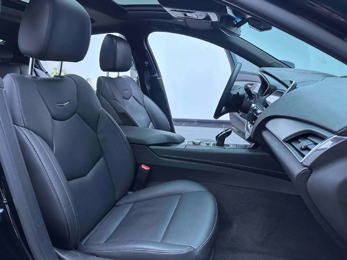 2021 Cadillac CT5 2.0T 237HP L4 10AT,autocango,china used car exporter,china ev exporter,chinese used car exporter,chinese used ev exporter