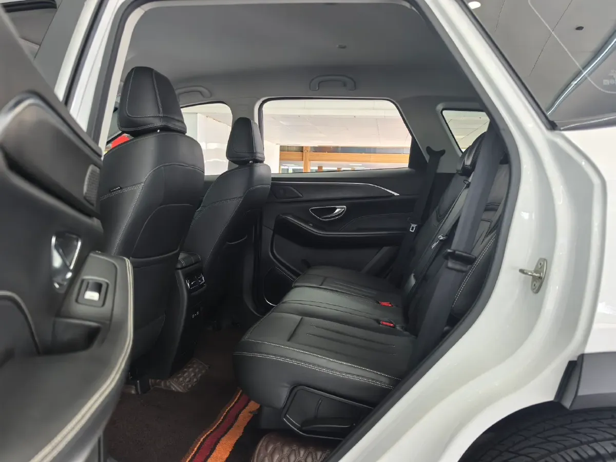 2022 Jetour X90 2.0T 254HP L4 7DCT,autocango,china used car exporter,china ev exporter,chinese used car exporter,chinese used ev exporter