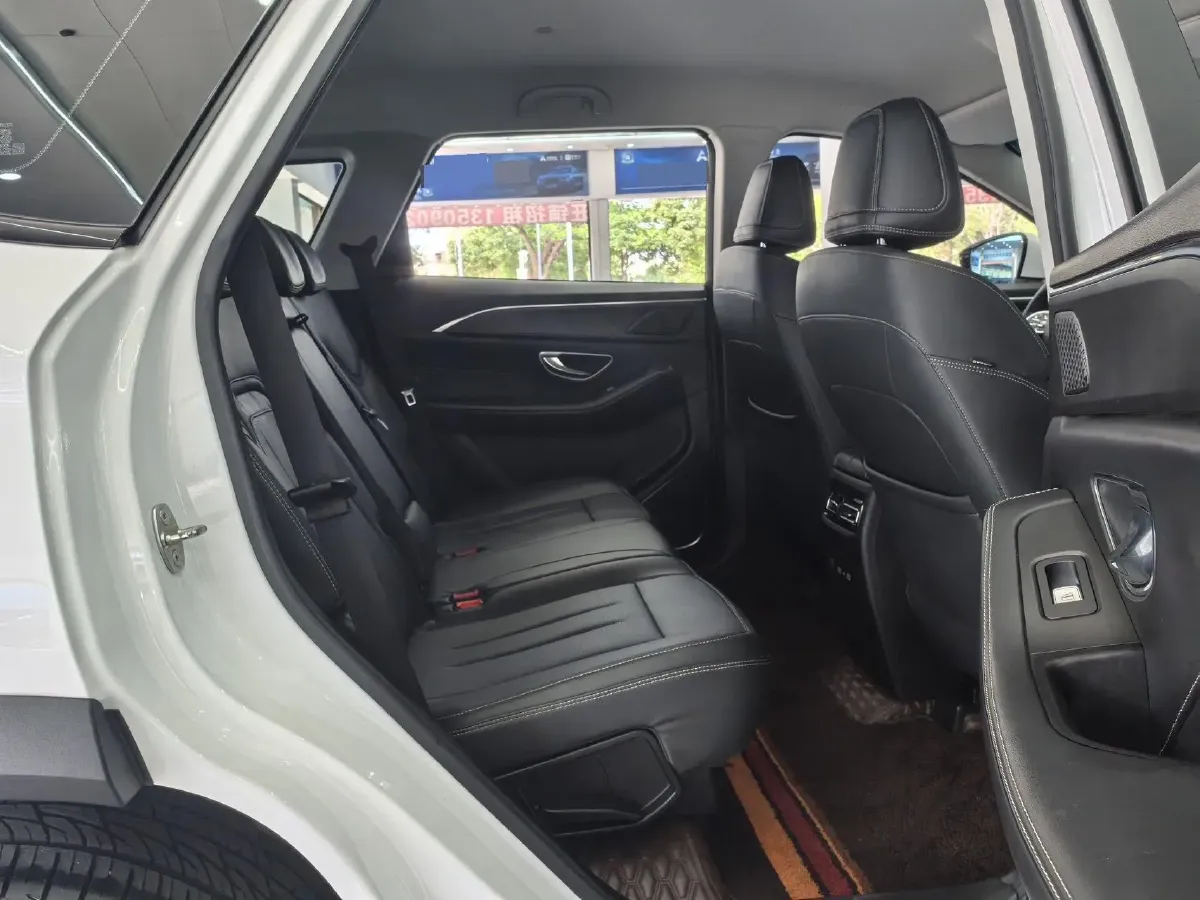 2022 Jetour X90 2.0T 254HP L4 7DCT,autocango,china used car exporter,china ev exporter,chinese used car exporter,chinese used ev exporter