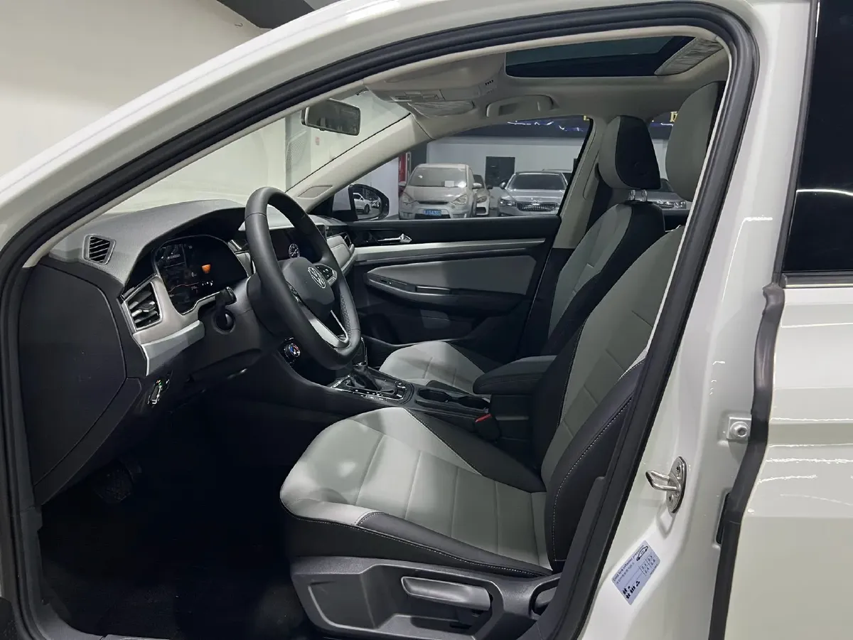 2023 Volkswagen Bora 1.2T 116HP L4 7DCT,autocango,china used car exporter,china ev exporter,chinese used car exporter,chinese used ev exporter