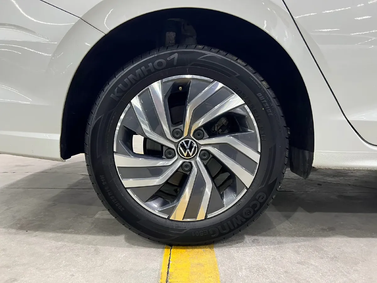 2023 Volkswagen Bora 1.2T 116HP L4 7DCT,autocango,china used car exporter,china ev exporter,chinese used car exporter,chinese used ev exporter