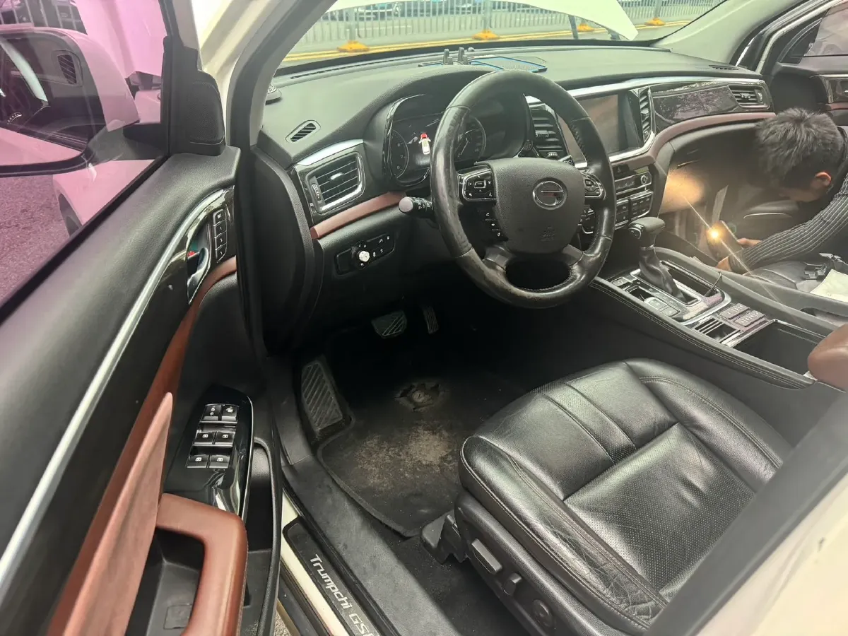 2017 GAC Trumpchi GS8 2.0T 201HP L4 6AT,autocango,china used car exporter,china ev exporter,chinese used car exporter,chinese used ev exporter