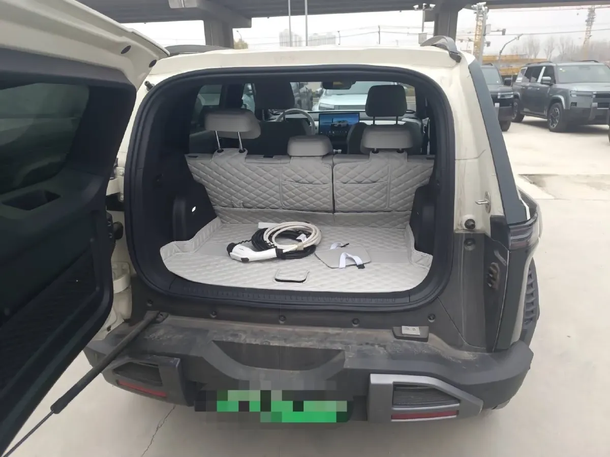 2025 FangChengBao Tai 3 BEV,autocango,china used car exporter,china ev exporter,chinese used car exporter,chinese used ev exporter