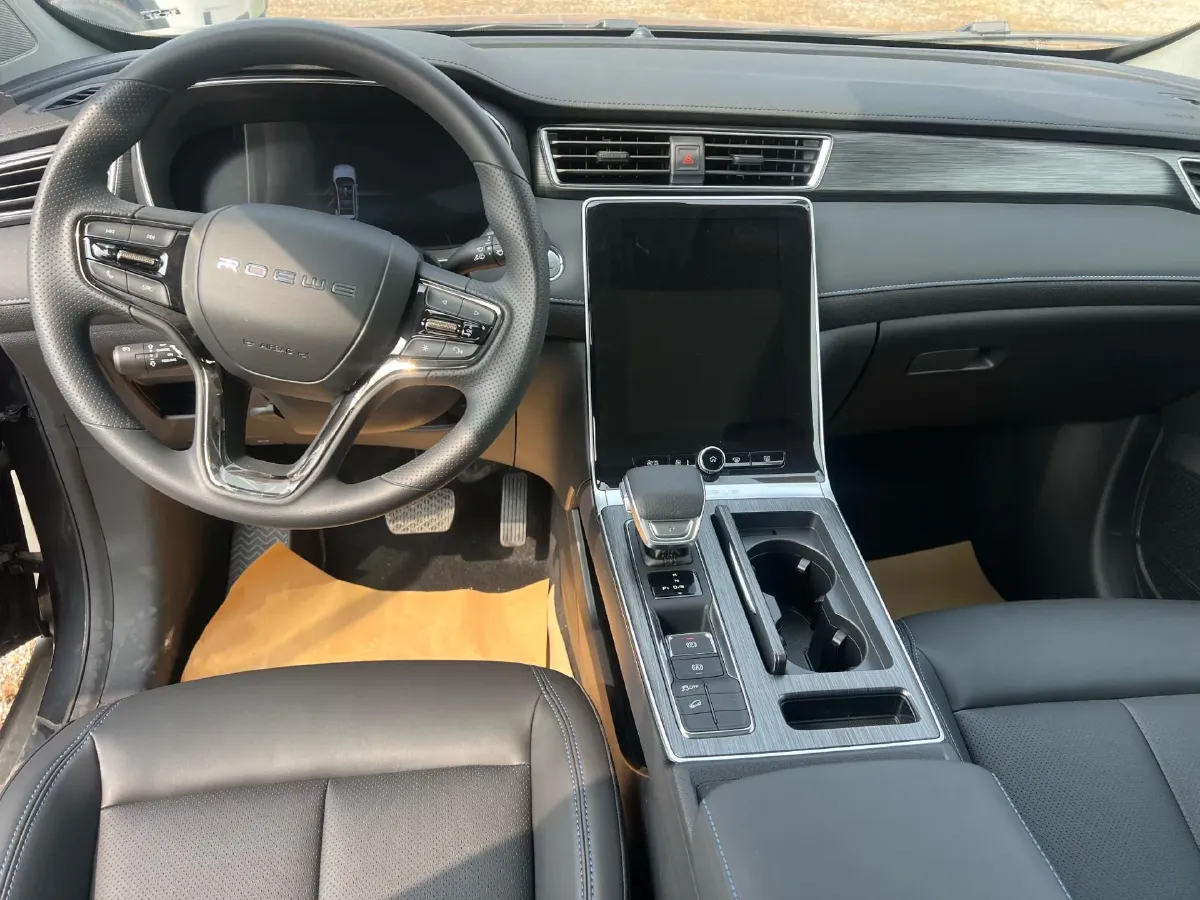 2025 Roewe RX5 1.5T 181HP L4 7DCT,autocango,china used car exporter,china ev exporter,chinese used car exporter,chinese used ev exporter