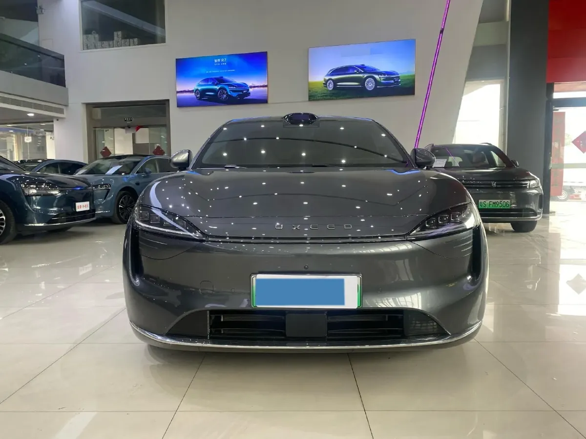 2025 Luxeed R7 REEV 156HP REEV 37KWH,autocango,china used car exporter,china ev exporter,chinese used car exporter,chinese used ev exporter