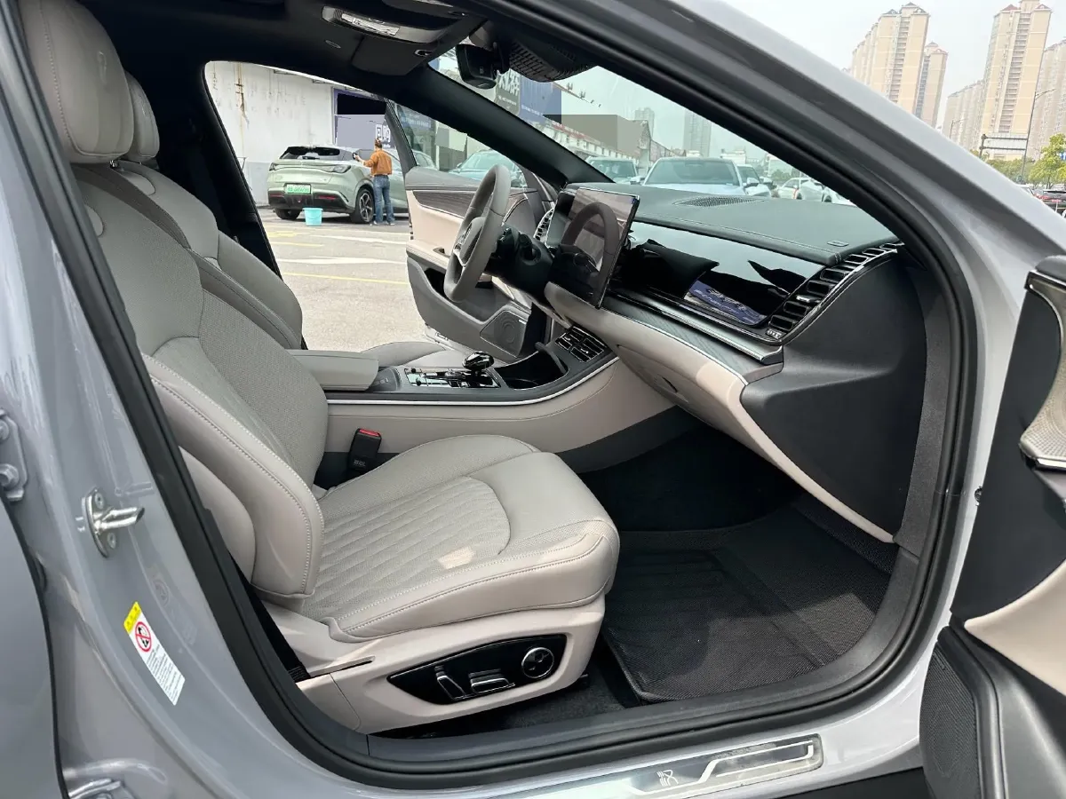 2025 BYD Han 1.5T 156HP L4 E-CVT PHEV,autocango,china used car exporter,china ev exporter,chinese used car exporter,chinese used ev exporter