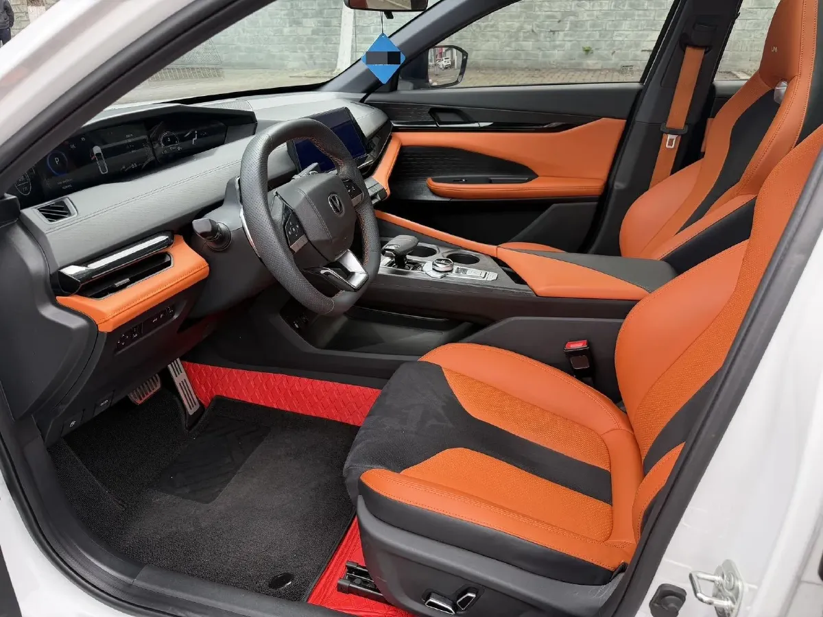 2023 ChangAn UNI-V 1.5T 188HP L4 7DCT,autocango,china used car exporter,china ev exporter,chinese used car exporter,chinese used ev exporter