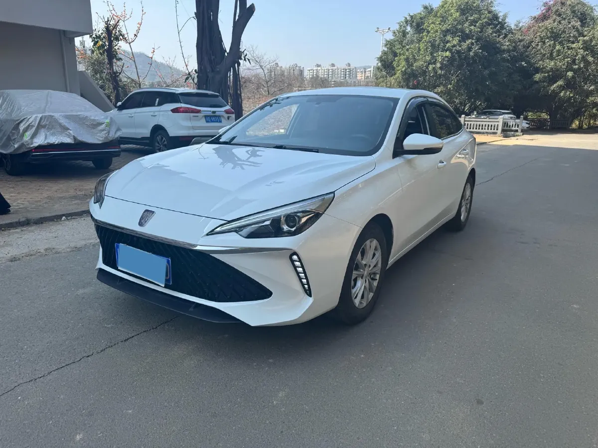 2024 Roewe i5 1.5L 129HP L4 CVT,autocango,china used car exporter,china ev exporter,chinese used car exporter,chinese used ev exporter