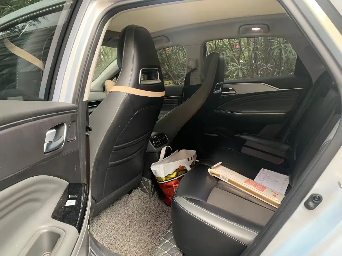 2022 ChangAn Oshan Z6 1.5T 170HP L4 6TCT PHEV 28.4KWH,autocango,china used car exporter,china ev exporter,chinese used car exporter,chinese used ev exporter