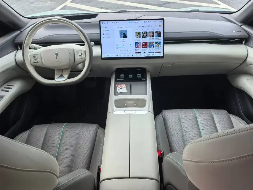 2025 Deepal L07 1.5L 98HP L4 REEV 35.07KWH,autocango,china used car exporter,china ev exporter,chinese used car exporter,chinese used ev exporter