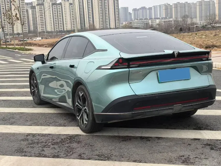 2025 Deepal L07 1.5L 98HP L4 REEV 35.07KWH,autocango,china used car exporter,china ev exporter,chinese used car exporter,chinese used ev exporter