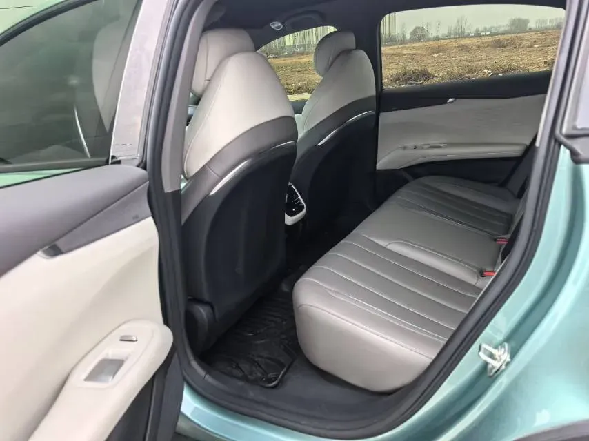 2025 Deepal L07 1.5L 98HP L4 REEV 35.07KWH,autocango,china used car exporter,china ev exporter,chinese used car exporter,chinese used ev exporter