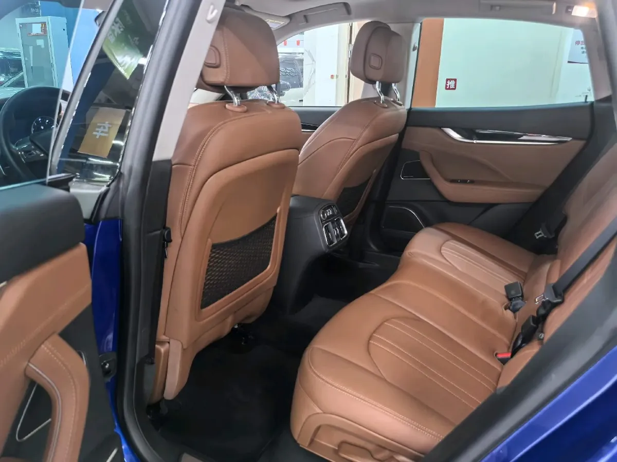 2019 Maserati Levante 3.0T 350HP V6 8AT,autocango,china used car exporter,china ev exporter,chinese used car exporter,chinese used ev exporter