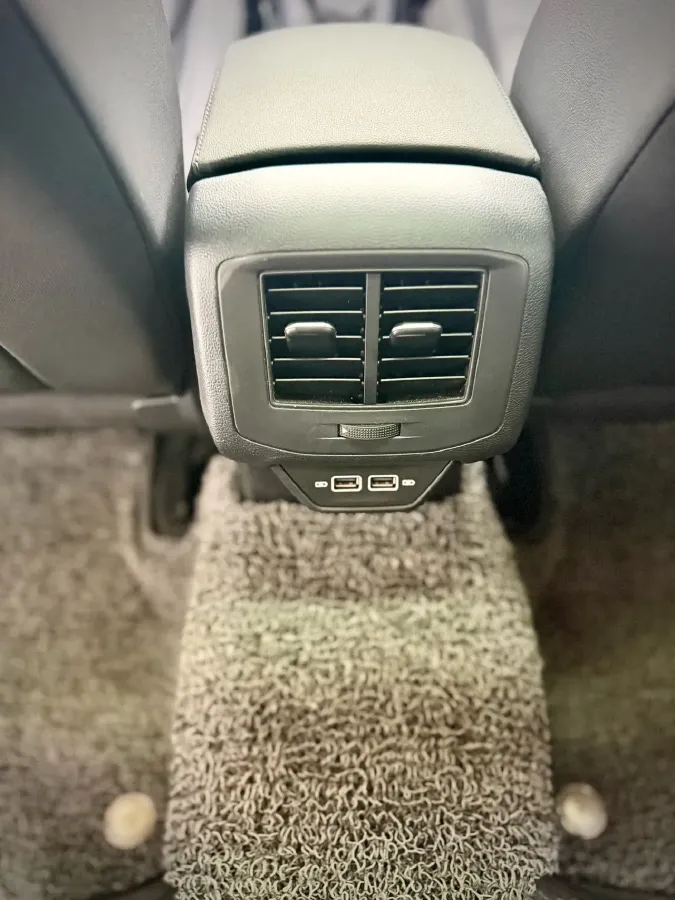 2021 Volkswagen T-Roc 1.4T 150HP L4 7DCT,autocango,china used car exporter,china ev exporter,chinese used car exporter,chinese used ev exporter