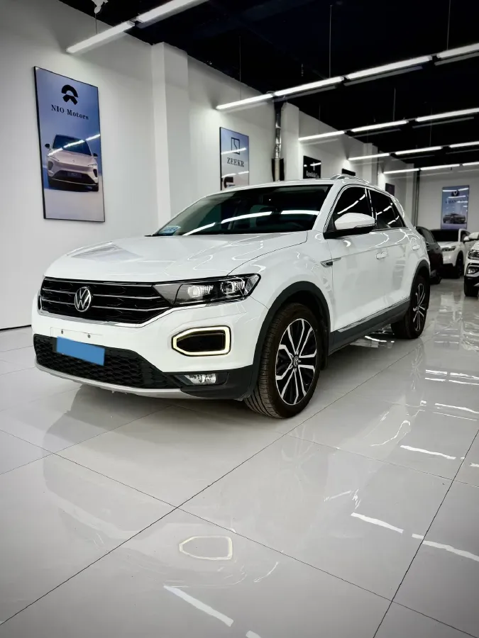 2021 Volkswagen T-Roc 1.4T 150HP L4 7DCT,autocango,china used car exporter,china ev exporter,chinese used car exporter,chinese used ev exporter