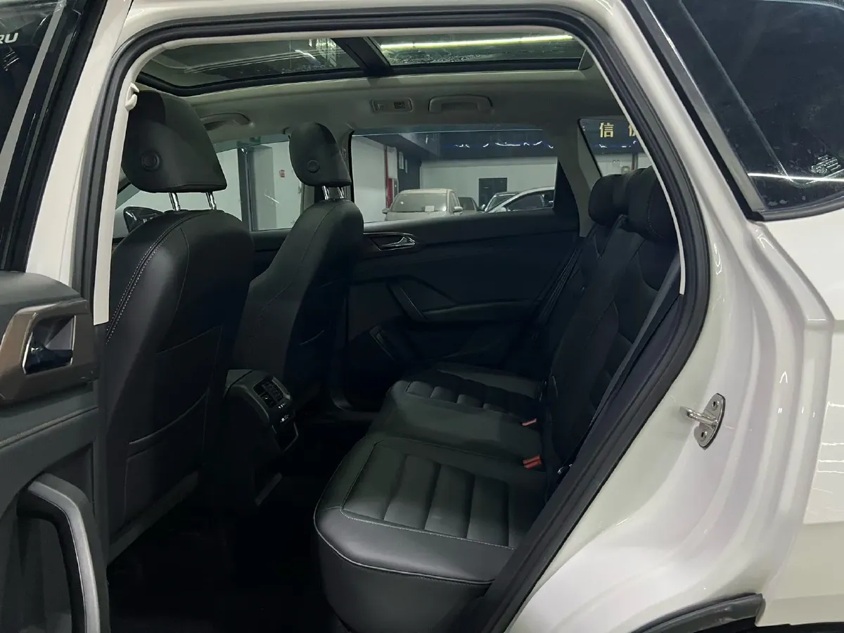 2022 Ford Transit 2.0T 202HP L4 6AT,autocango,china used car exporter,china ev exporter,chinese used car exporter,chinese used ev exporter