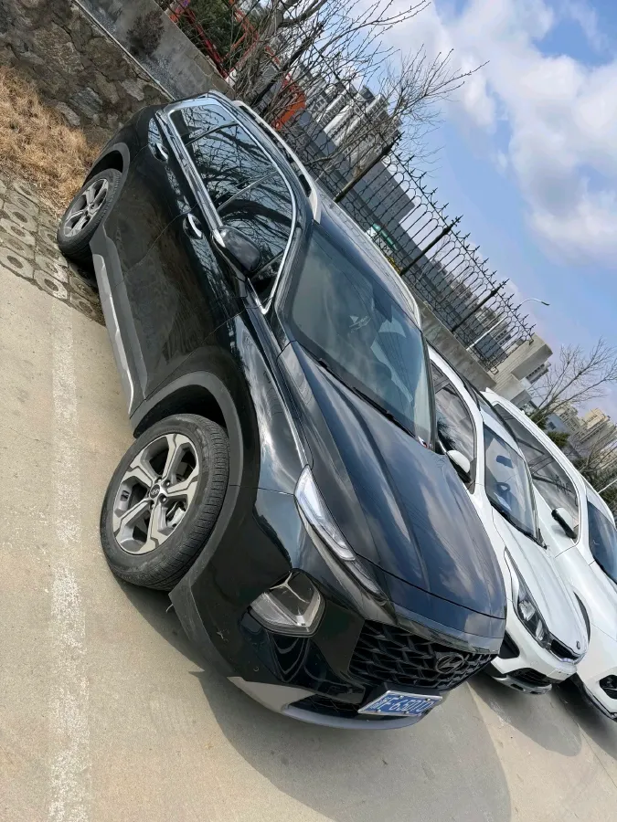 2023 Hyundai Santafe 2.0T 230HP L4 8AT,autocango,china used car exporter,china ev exporter,chinese used car exporter,chinese used ev exporter
