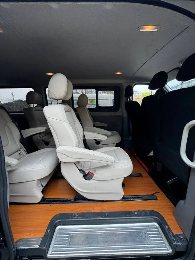 2023 MAXUS XinTu V80 2.0T 127HP L4 6MT,autocango,china used car exporter,china ev exporter,chinese used car exporter,chinese used ev exporter