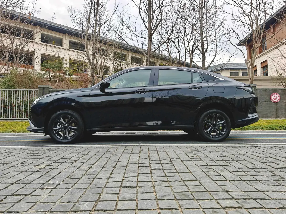 2025 DongFeng Aeolus YiXuan 1.5L 125HP L4 6DCT,autocango,china used car exporter,china ev exporter,chinese used car exporter,chinese used ev exporter