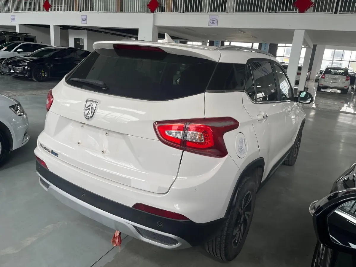2017 HaiMa S5 Young Edition 1.6L 122HP L4 5MT,autocango,china used car exporter,china ev exporter,chinese used car exporter,chinese used ev exporter