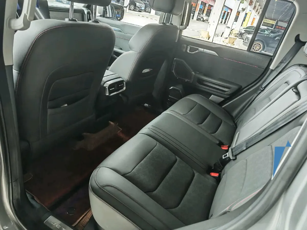 2023 Jetour Traveller 2.0T 254HP L4 7DCT,autocango,china used car exporter,china ev exporter,chinese used car exporter,chinese used ev exporter