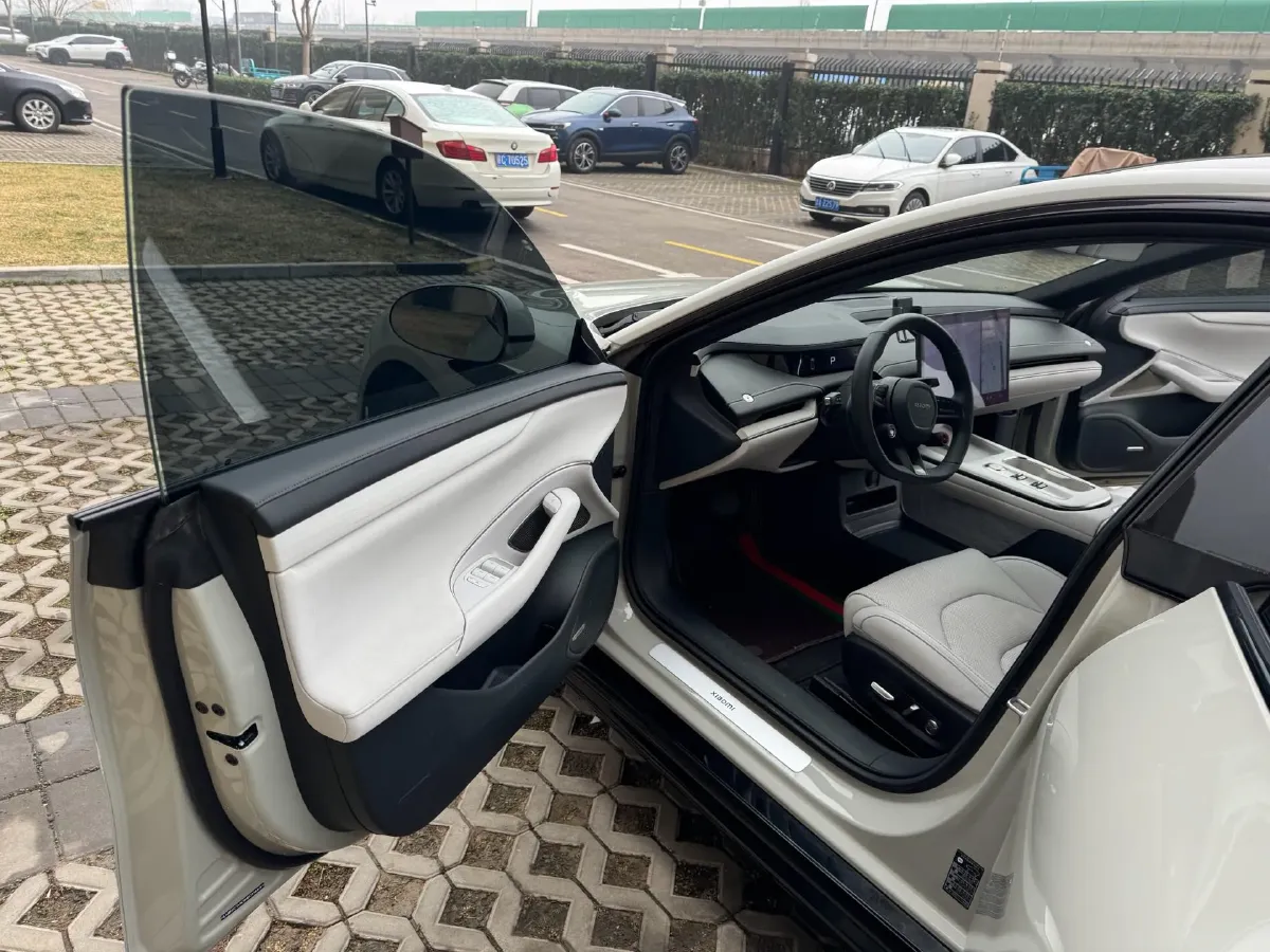 2024 MI SU7 BEV 73.6KWH,autocango,china used car exporter,china ev exporter,chinese used car exporter,chinese used ev exporter