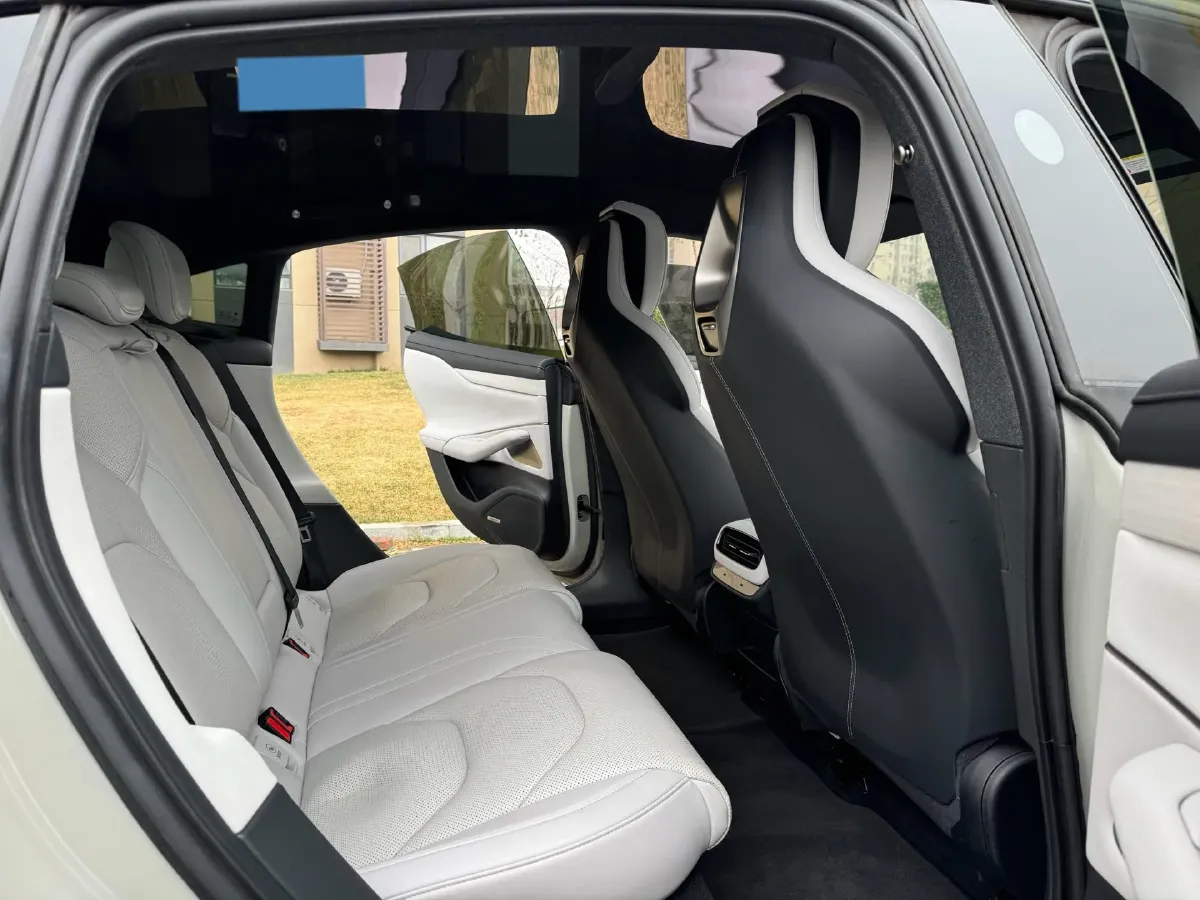 2024 MI SU7 BEV 73.6KWH,autocango,china used car exporter,china ev exporter,chinese used car exporter,chinese used ev exporter