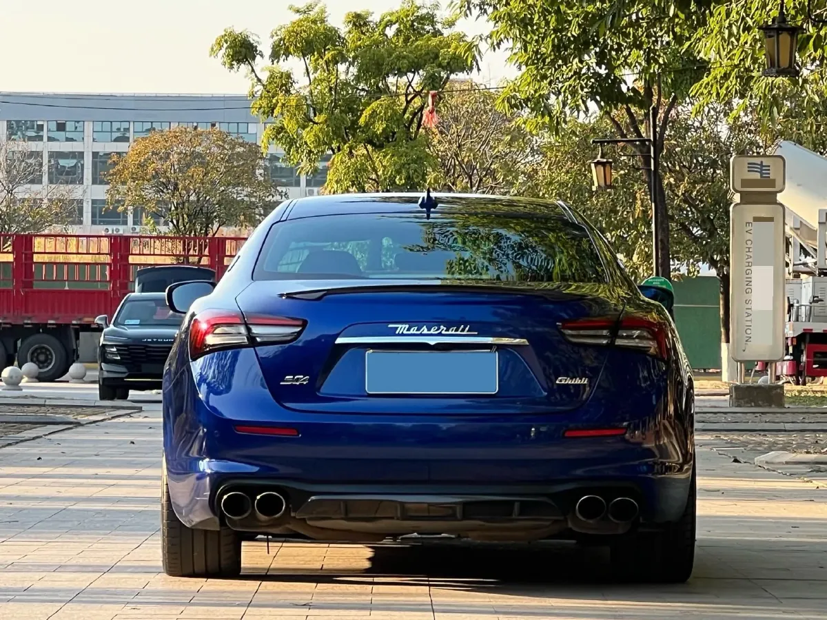 2018 Maserati Ghibli 3.0T 350HP V6 8AT,autocango,china used car exporter,china ev exporter,chinese used car exporter,chinese used ev exporter