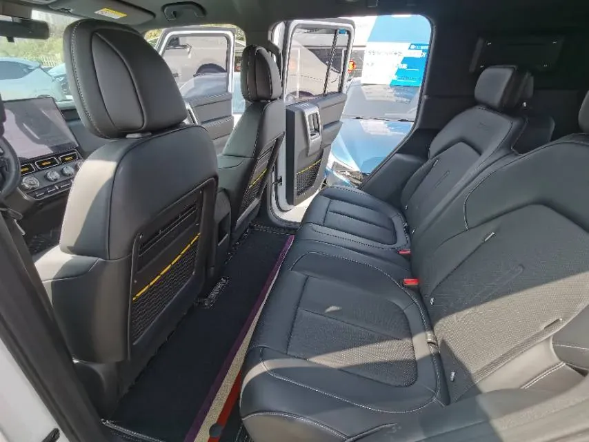 2025 Yufeng Auto Golden Warehouse BEV,autocango,china used car exporter,china ev exporter,chinese used car exporter,chinese used ev exporter