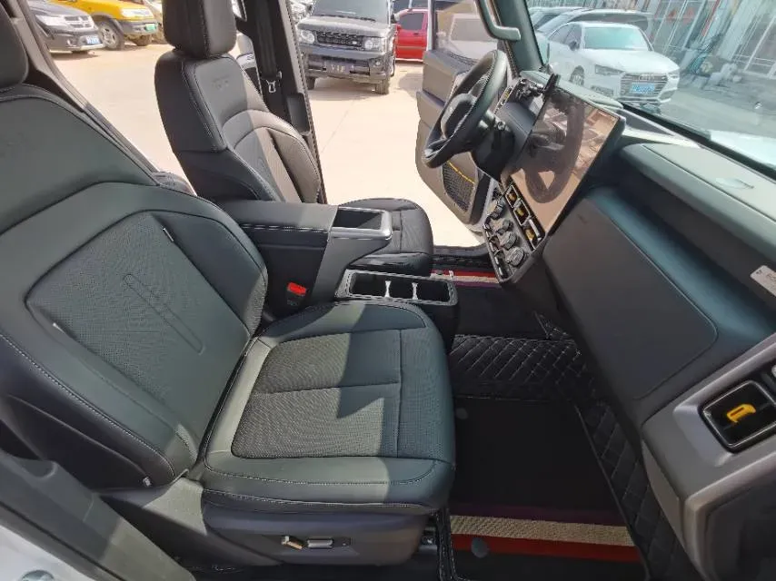 2025 Yufeng Auto Golden Warehouse BEV,autocango,china used car exporter,china ev exporter,chinese used car exporter,chinese used ev exporter