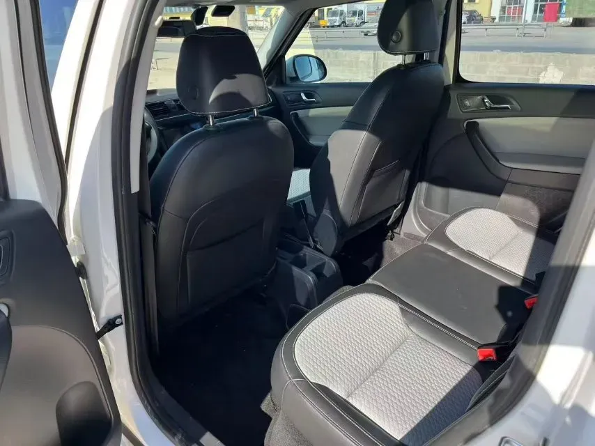 2017 Skoda Yeti 1.4T 150HP L4 7DCT,autocango,china used car exporter,china ev exporter,chinese used car exporter,chinese used ev exporter