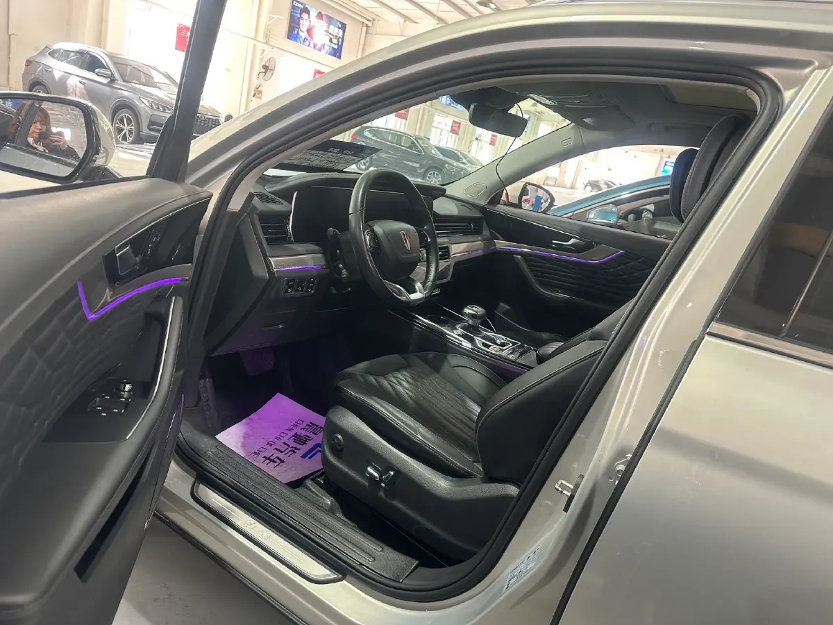 2022 HongQi HS5 2.0T 224HP L4 6AT,autocango,china used car exporter,china ev exporter,chinese used car exporter,chinese used ev exporter