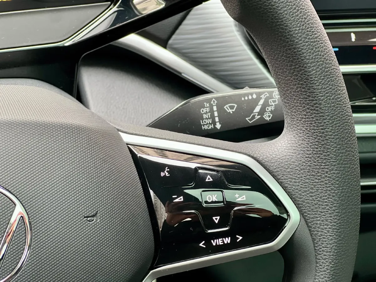 2024 Volkswagen ID.4 Crozz BEV 55.7KWH,autocango,china used car exporter,china ev exporter,chinese used car exporter,chinese used ev exporter