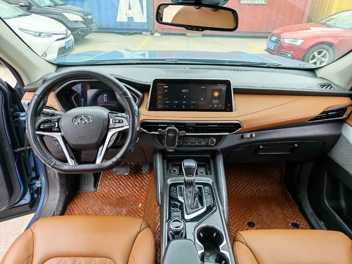 2017 MAXUS D90 2.0T 224HP L4 6AT,autocango,china used car exporter,china ev exporter,chinese used car exporter,chinese used ev exporter