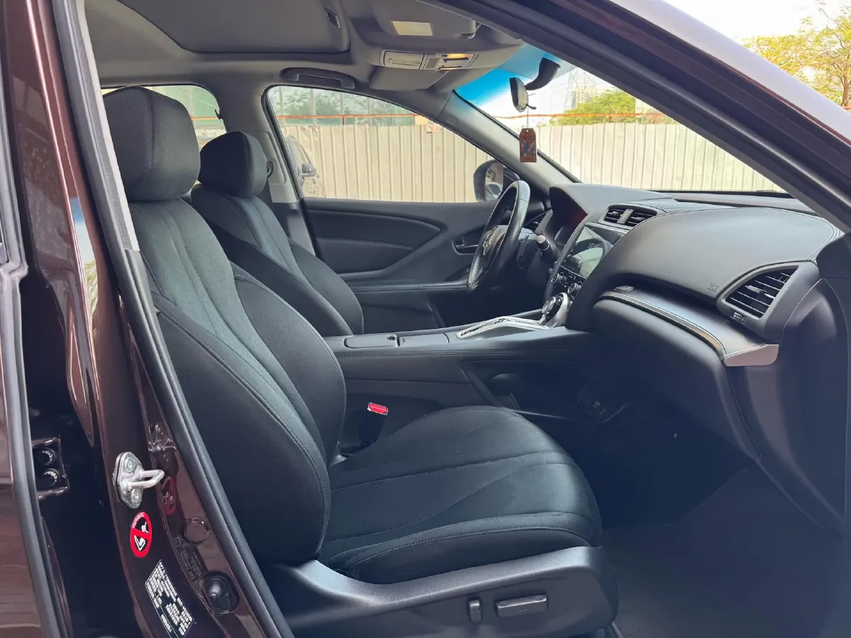 2016 Acura CDX 1.5T 182HP L4 8DCT,autocango,china used car exporter,china ev exporter,chinese used car exporter,chinese used ev exporter