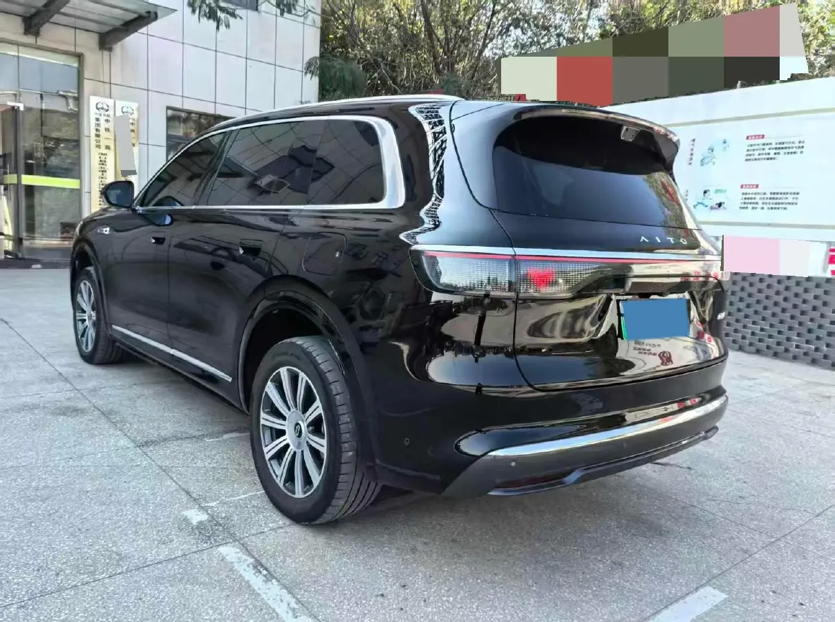 2025 AITO AITO M8 REEV 160HP REEV 53.4KWH,autocango,china used car exporter,china ev exporter,chinese used car exporter,chinese used ev exporter