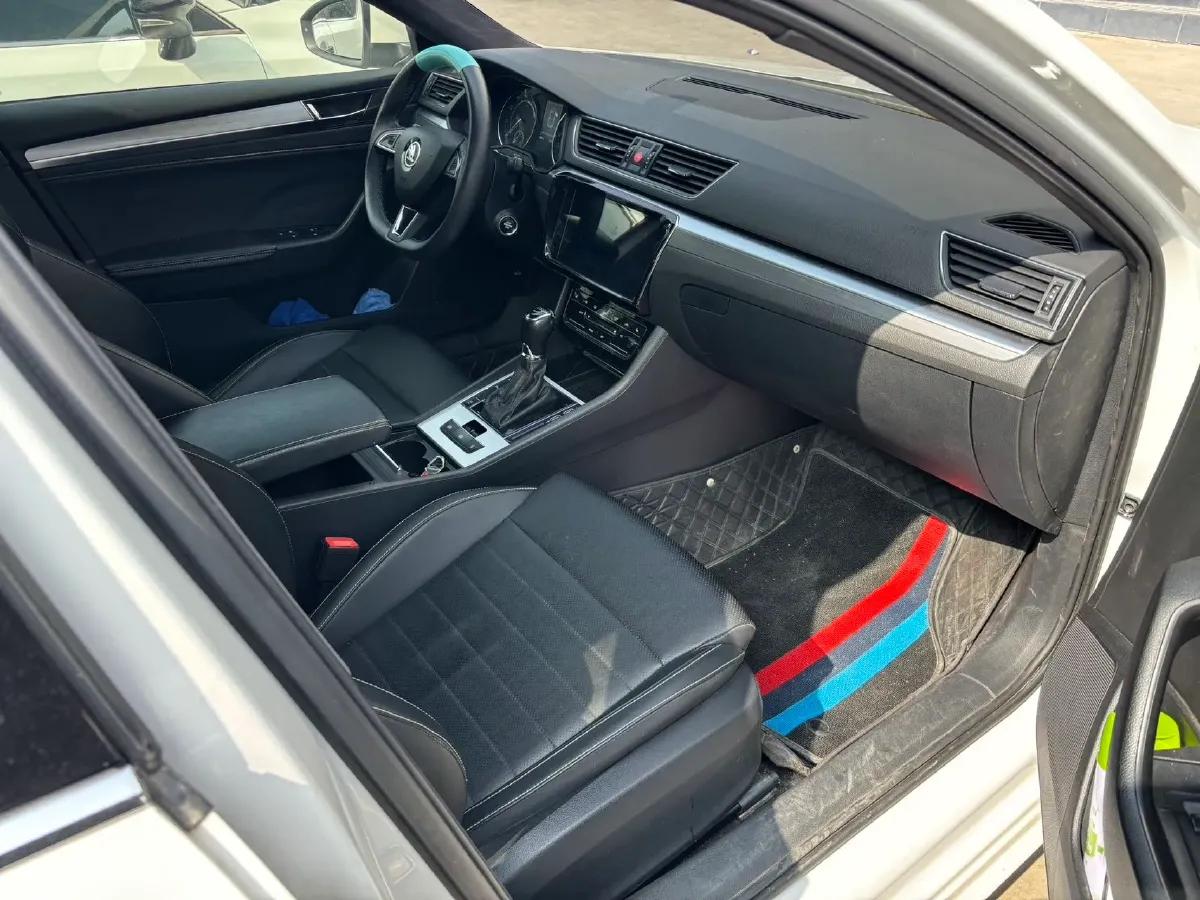 2019 BYD Song MAX 1.5T 154HP L4 6DCT PHEV 15.98KWH,autocango,china used car exporter,china ev exporter,chinese used car exporter,chinese used ev exporter