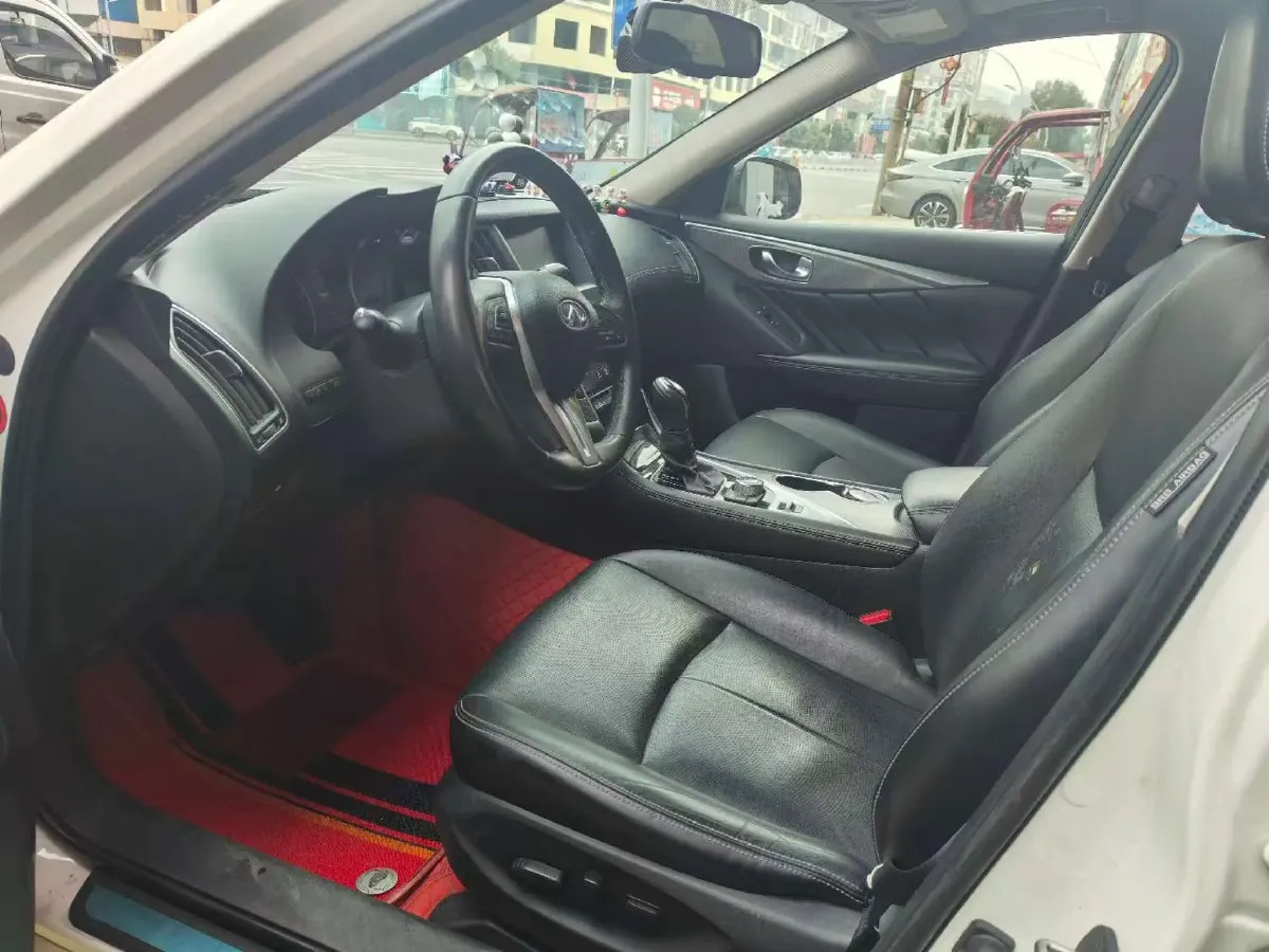 2018 Jeep Grand Commander 2.0T 265HP L4 9AT,autocango,china used car exporter,china ev exporter,chinese used car exporter,chinese used ev exporter