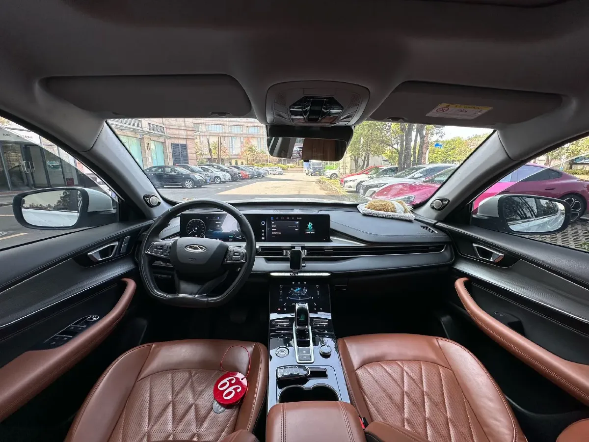 2022 Chery Tiggo 8 Plus 1.6T 197HP L4 7DCT,autocango,china used car exporter,china ev exporter,chinese used car exporter,chinese used ev exporter