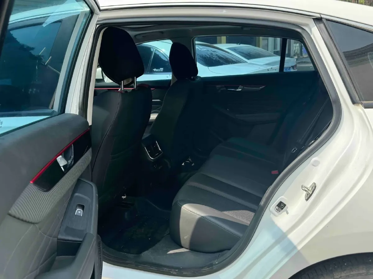 2021 DongFeng Aeolus YiXuan MAX 1.5T 190HP L4 7DCT,autocango,china used car exporter,china ev exporter,chinese used car exporter,chinese used ev exporter