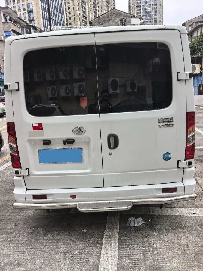 2021 MAXUS XinTu V80 2.0T 139HP L4 6MT,autocango,china used car exporter,china ev exporter,chinese used car exporter,chinese used ev exporter