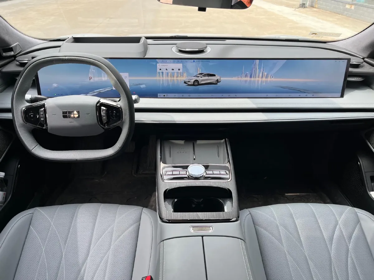 2025 MAXUS InterstellarX 2.5T 224HP L4 8AT,autocango,china used car exporter,china ev exporter,chinese used car exporter,chinese used ev exporter