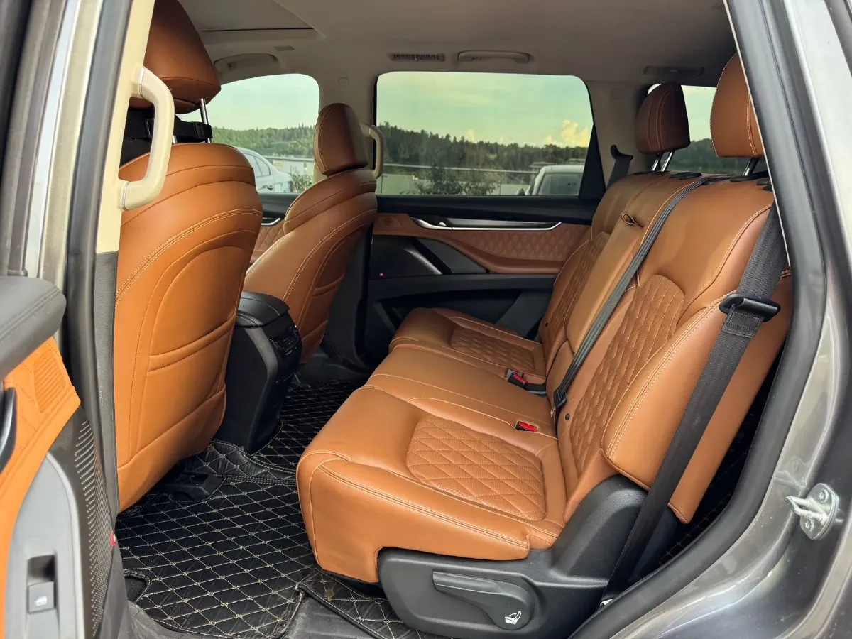 2020 MAXUS D90 Pro 2.0T 218HP L4 8AT,autocango,china used car exporter,china ev exporter,chinese used car exporter,chinese used ev exporter