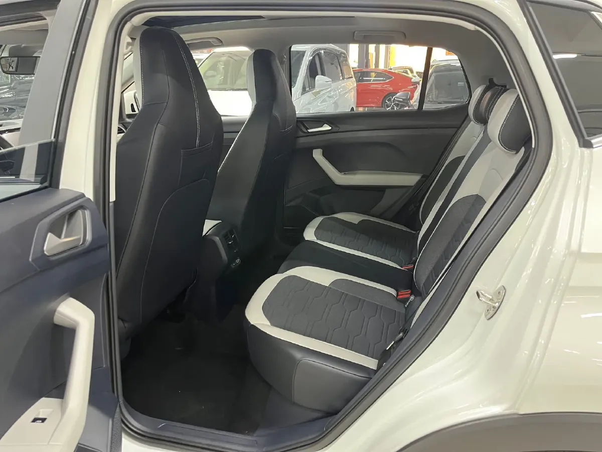 2025 Volkswagen Tharu 1.5L 110HP L4 6AT,autocango,china used car exporter,china ev exporter,chinese used car exporter,chinese used ev exporter