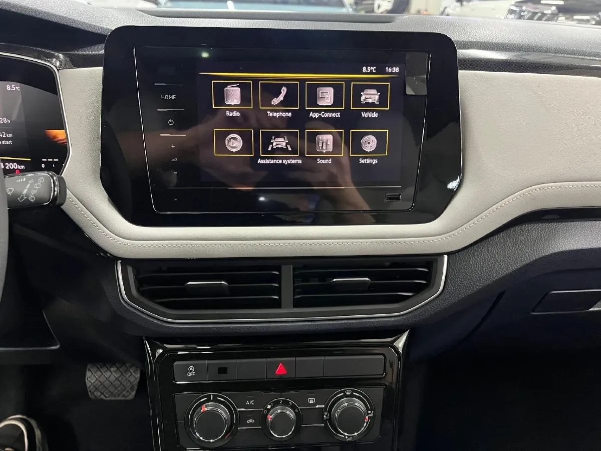 2025 Volkswagen Tharu 1.5L 110HP L4 6AT,autocango,china used car exporter,china ev exporter,chinese used car exporter,chinese used ev exporter