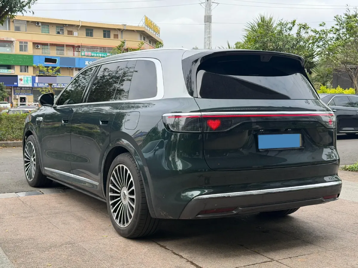 2025 AITO AITO M8 REEV 160HP REEV 53.4KWH,autocango,china used car exporter,china ev exporter,chinese used car exporter,chinese used ev exporter