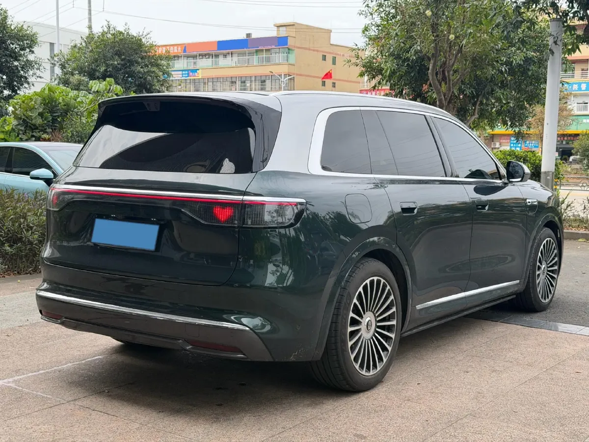 2025 AITO AITO M8 REEV 160HP REEV 53.4KWH,autocango,china used car exporter,china ev exporter,chinese used car exporter,chinese used ev exporter