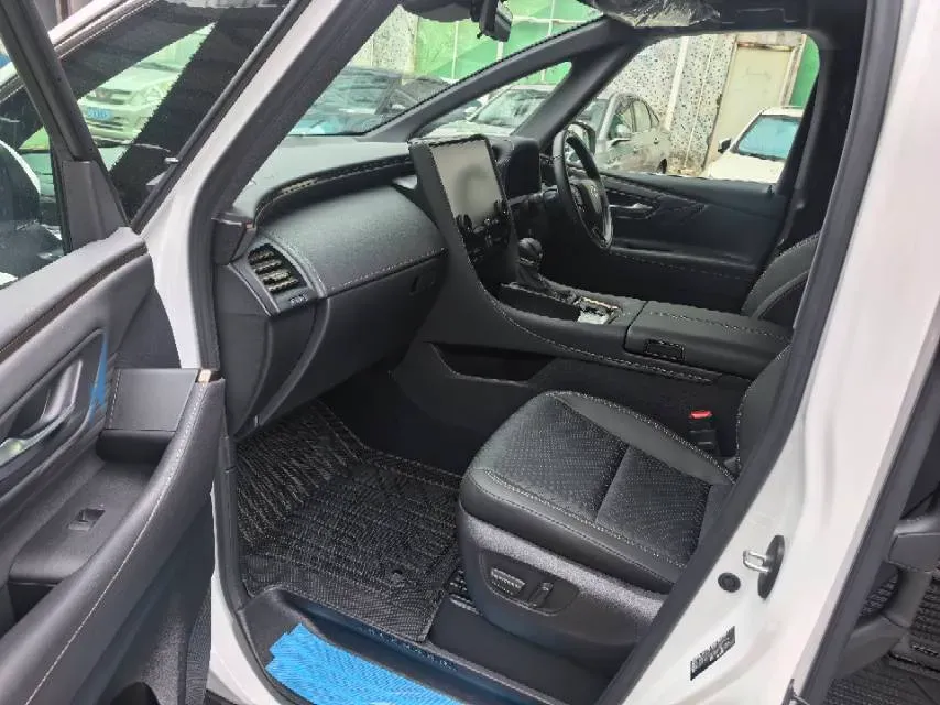 2025 Toyota Alphard 2.5L 190HP L4 E-CVT Hybrid,autocango,china used car exporter,china ev exporter,chinese used car exporter,chinese used ev exporter