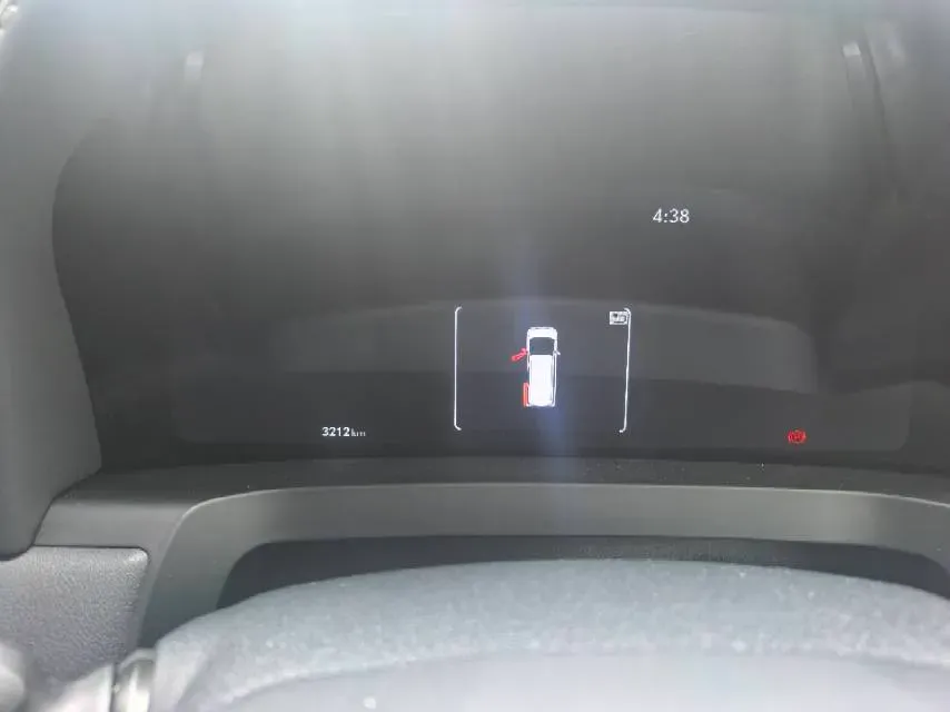 2025 Toyota Alphard 2.5L 190HP L4 E-CVT Hybrid,autocango,china used car exporter,china ev exporter,chinese used car exporter,chinese used ev exporter